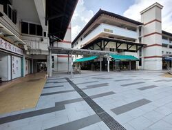 Bedok Reservoir Road (D16), Shop House #625899411